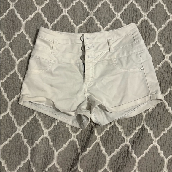High waisted shorts - Picture 1 of 4